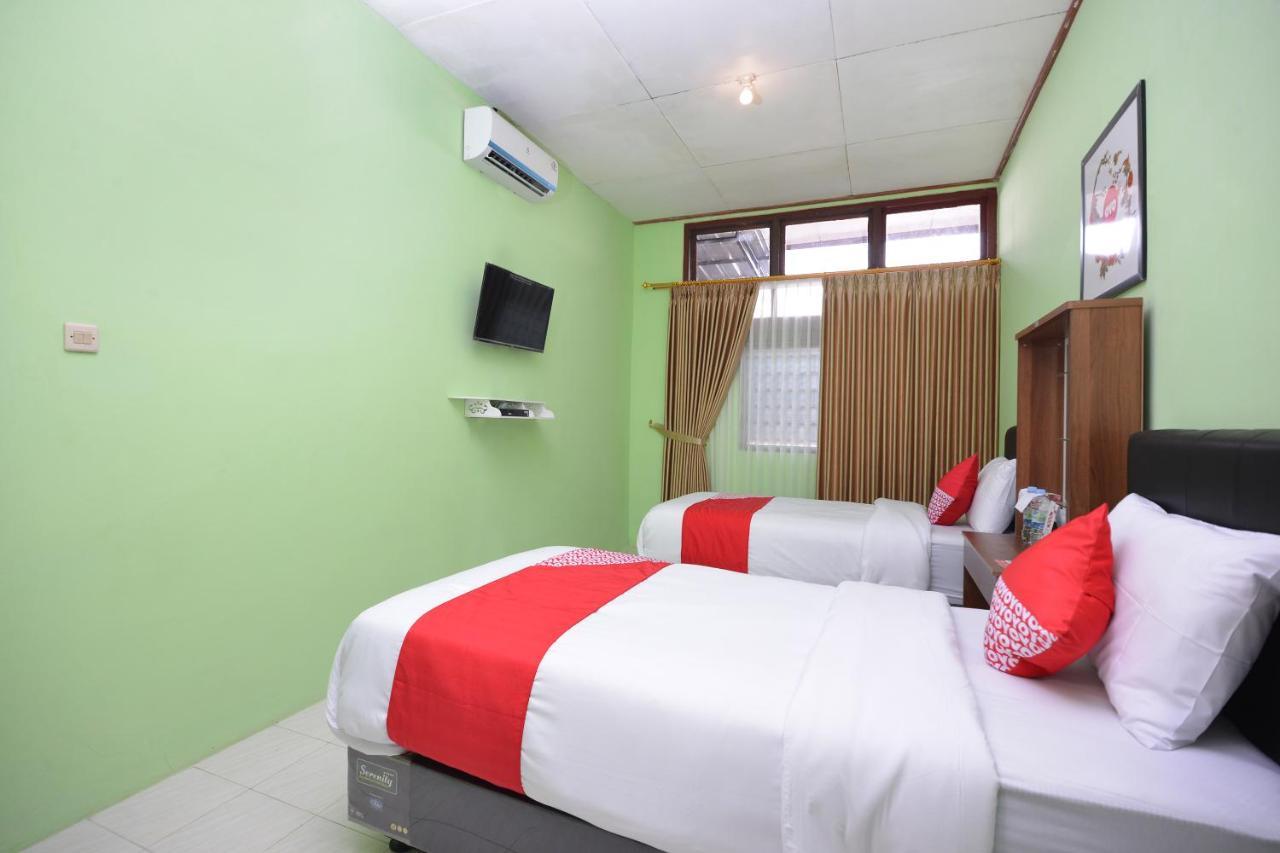 Super Oyo 1046 Omah Pathok Hotel Yogyakarta Eksteriør billede