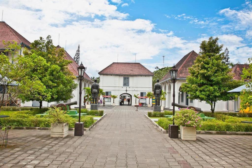 Super Oyo 1046 Omah Pathok Hotel Yogyakarta Eksteriør billede