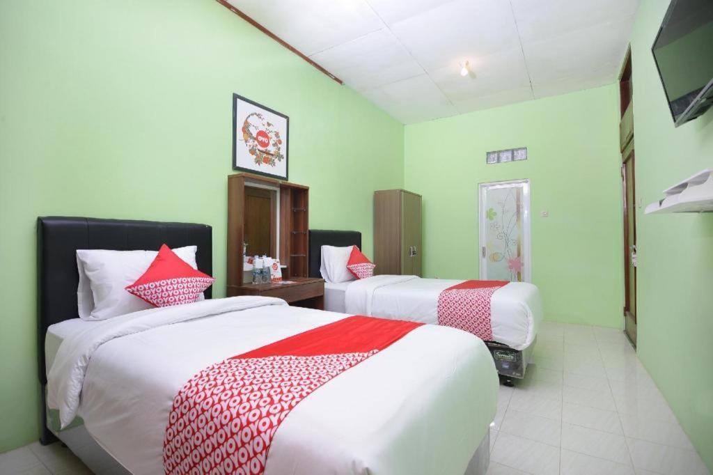 Super Oyo 1046 Omah Pathok Hotel Yogyakarta Eksteriør billede